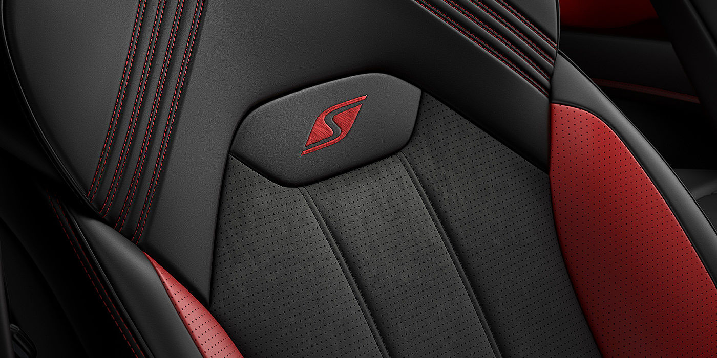 Bentley Bahrain Bentley Bentayga S seat with detailed red Hotspur stitching and black Beluga coloured hide. 